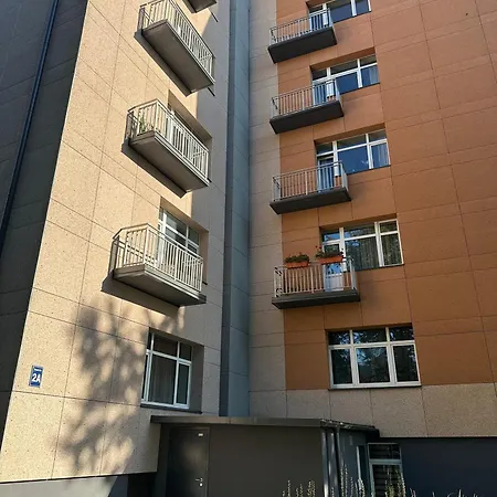 Riverside Park - Near Old Town *